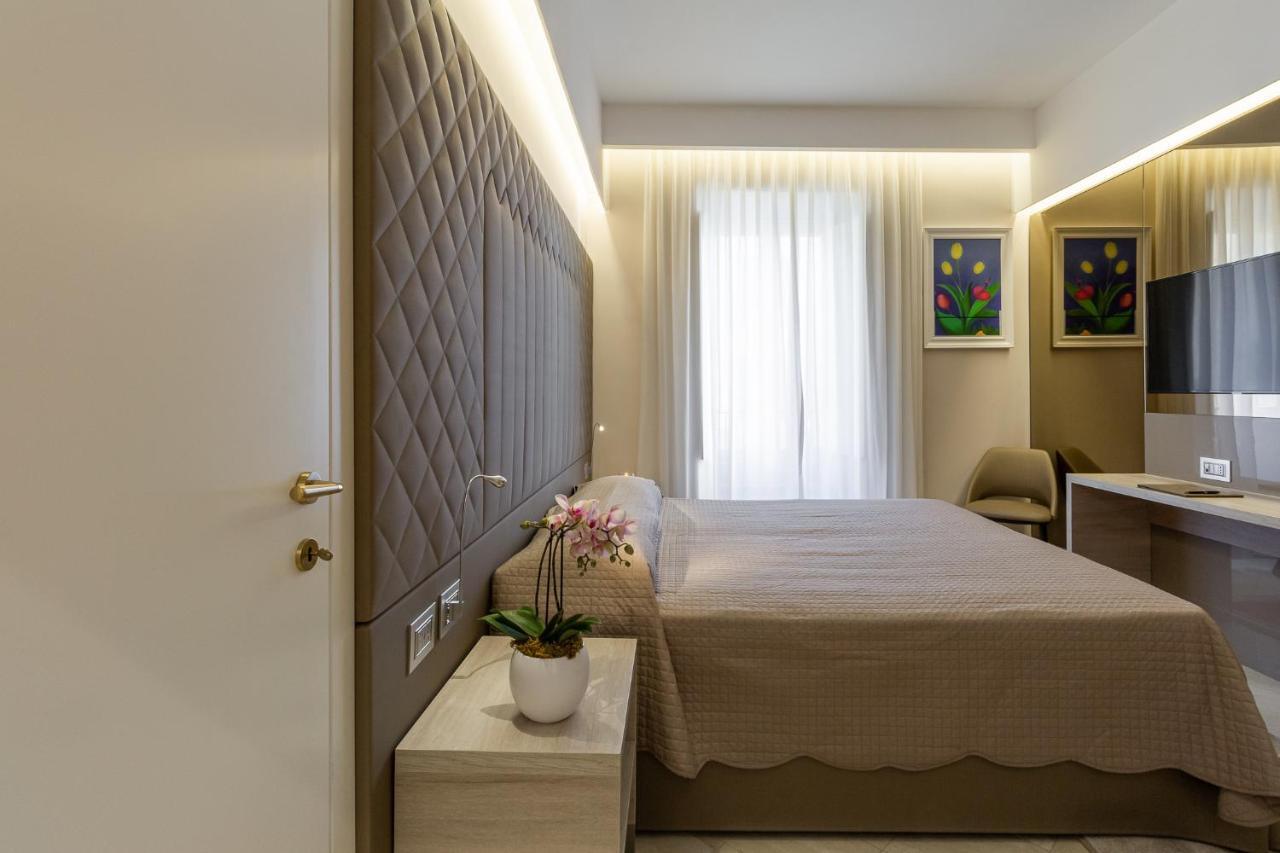 Harry'S Bar Trevi Luxury Apartments - Spagna Рим Екстер'єр фото